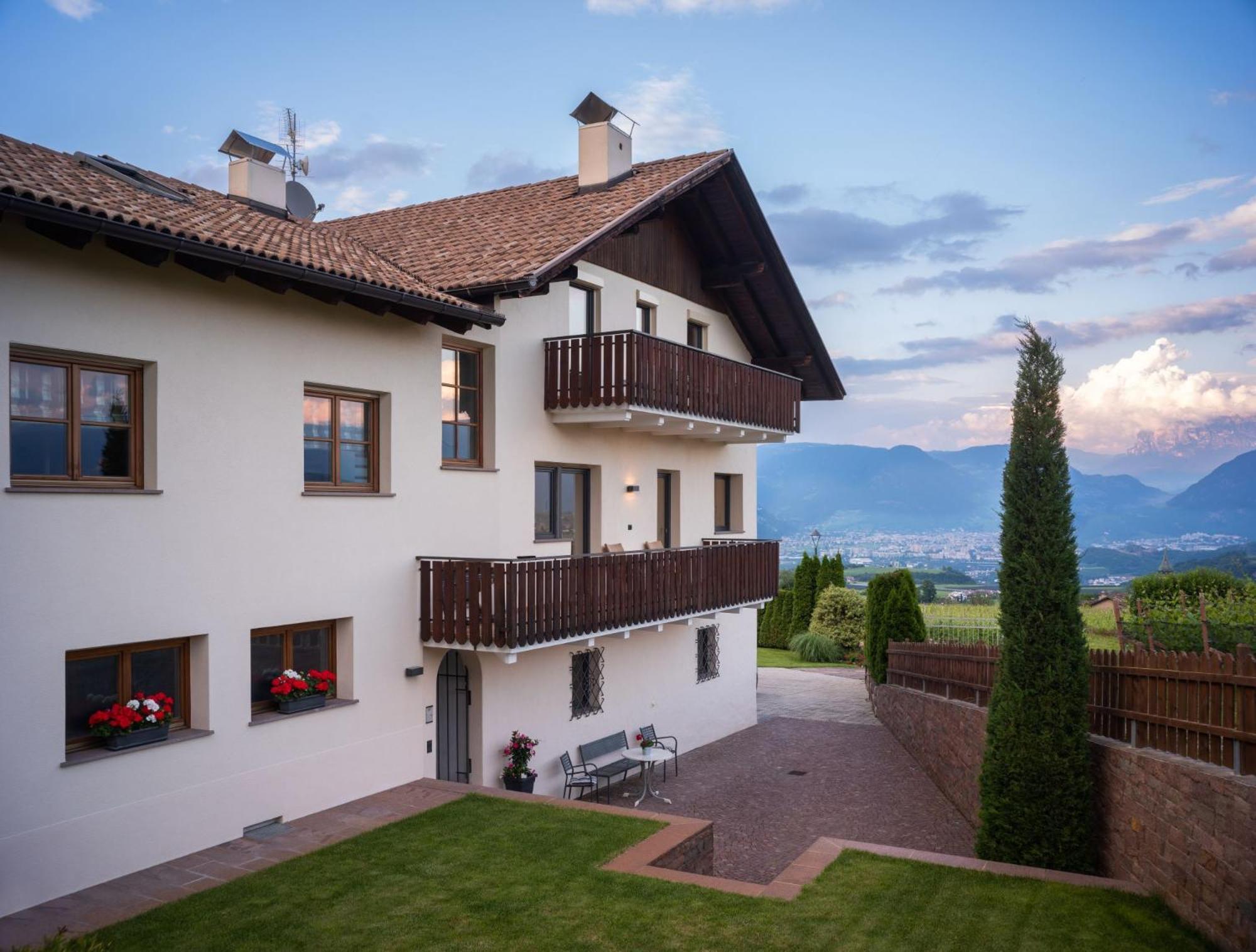 Ferienwohnung Haas Appiano Sulla Strada Del Vino Ngoại thất bức ảnh