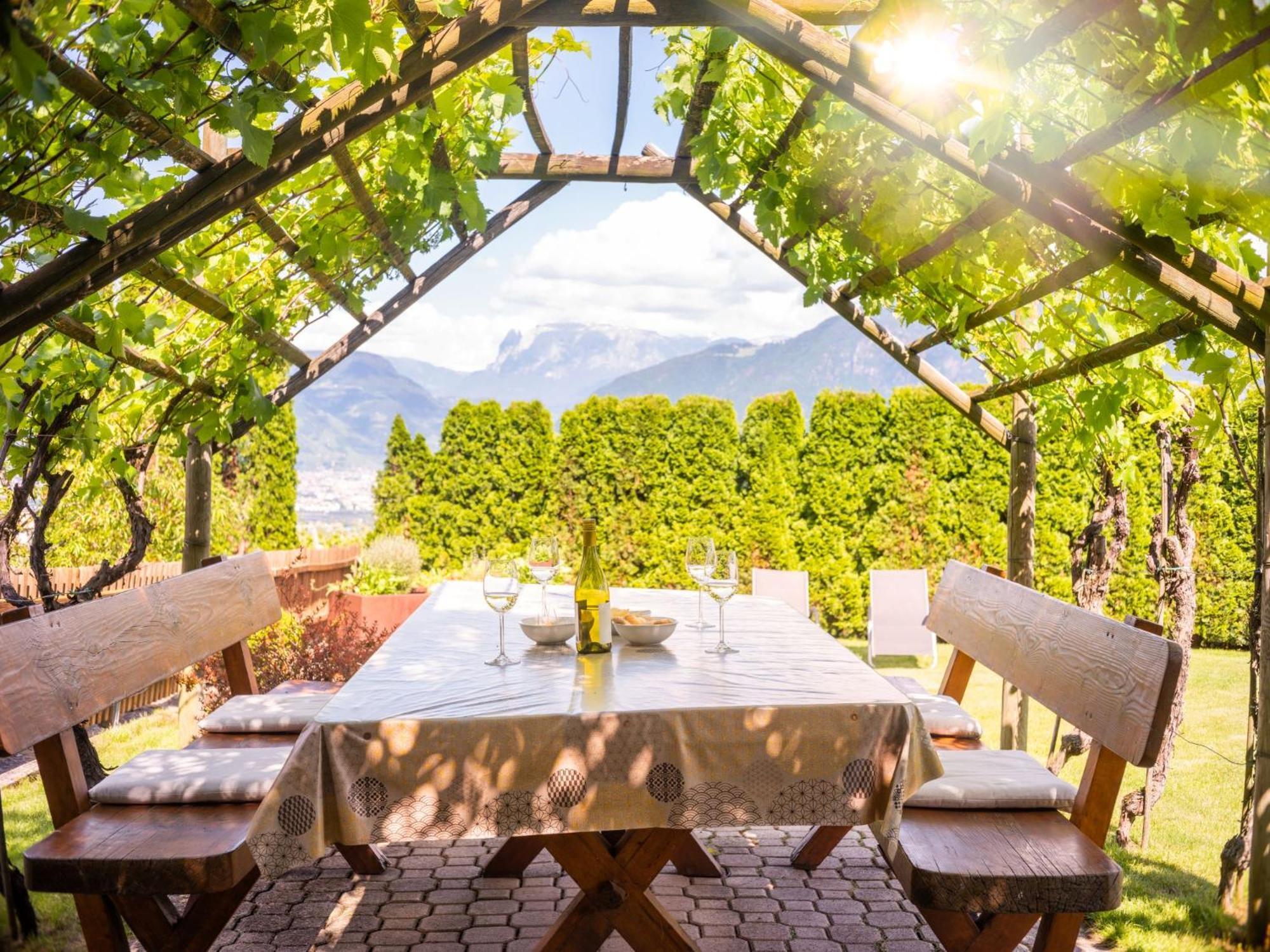 Ferienwohnung Haas Appiano Sulla Strada Del Vino Ngoại thất bức ảnh